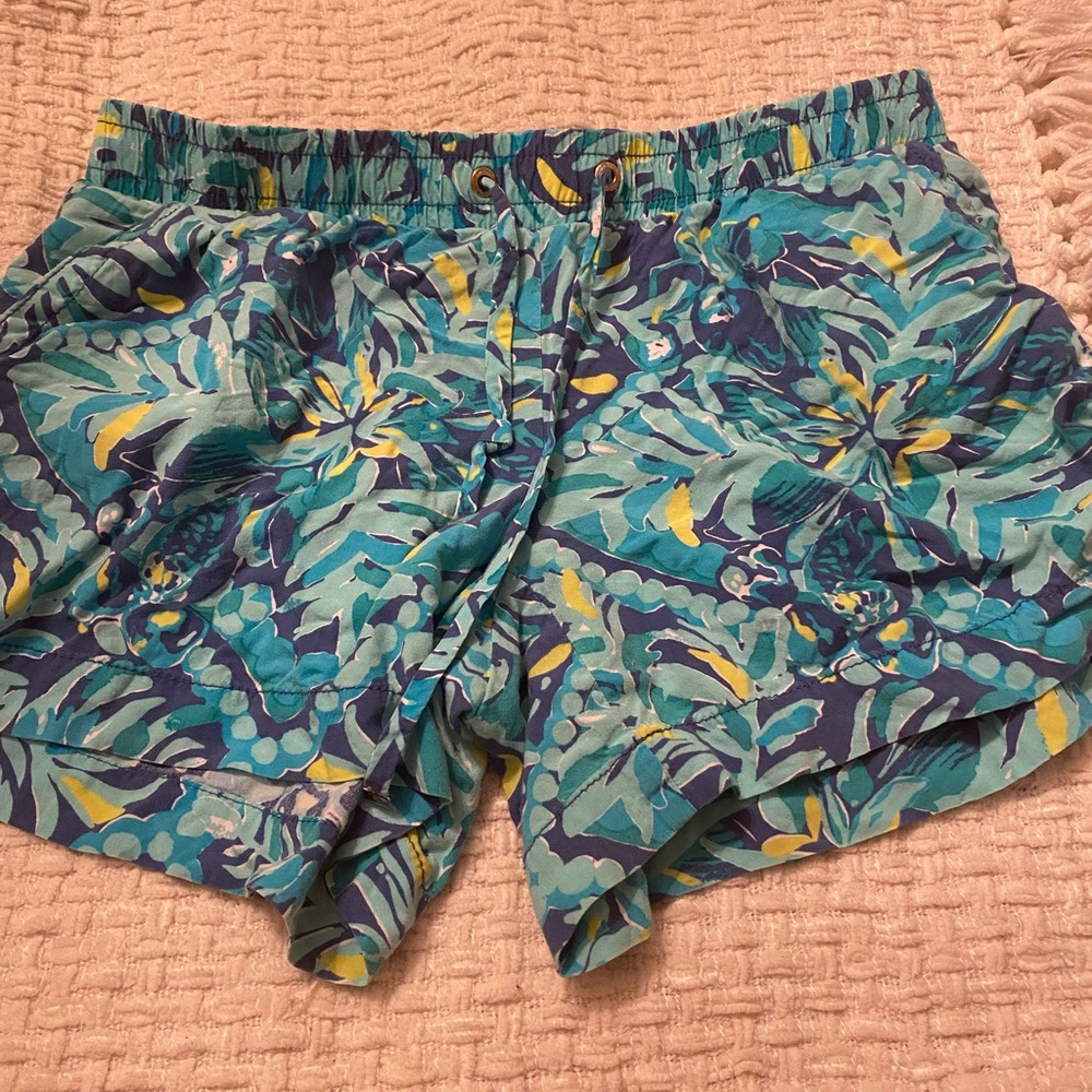 Size small Lilly Pulitzer shorts